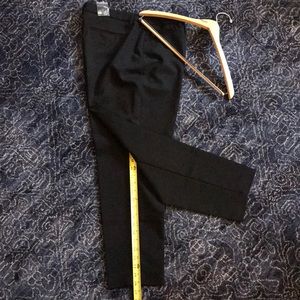 Roz & Ali black crop dress pants. Never worn.